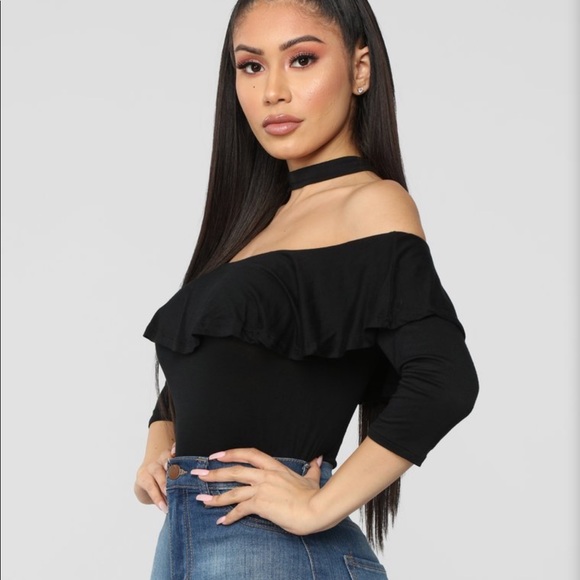 Off shoulder too - Picture 2 of 5